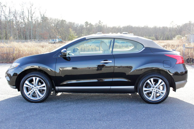 Illustration for article titled For $17,995, This 2011 Nissan Murano CrossCabriolet Could Let Your Freak Flag Fly